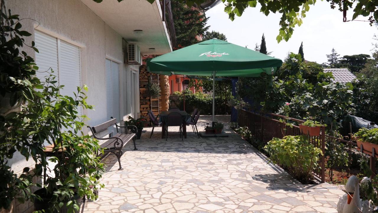 Apartman Ana Novi Vinodolski Buitenkant foto
